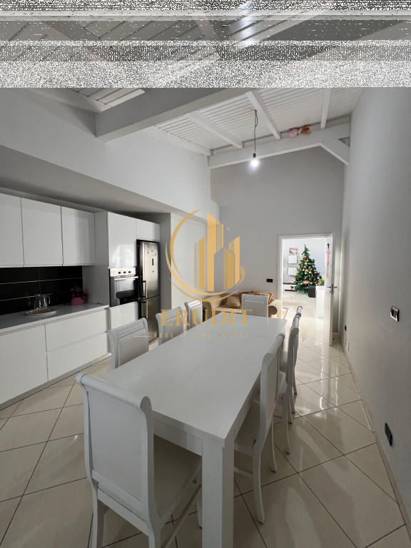 Jepet me qira  Apartament 4+1 i mobiluar