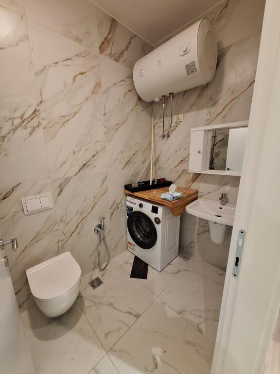 Apartament 2+1+Post parkimi për Qira në Rrugën Mine Peza, në Golden Tower Residence !!