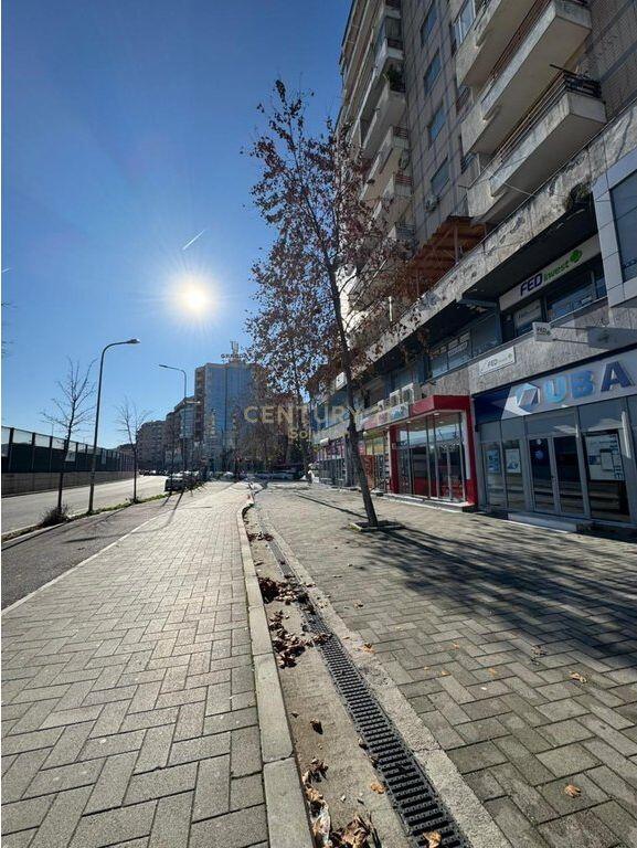 Business premises for rent on the main road in Astir!