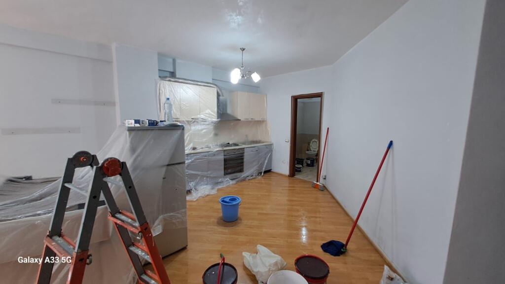 Shitet apartament 1+1 ne Astir