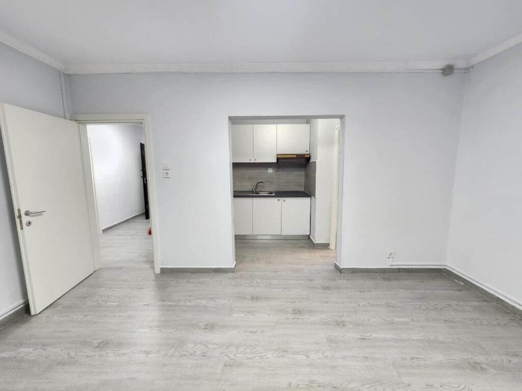 OFFICE FOR RENT 100 m2 (1st floor) Opposite Deliorgjit/ Irfan tomini🔥 3 work rooms (with parquet) 750 Eu (gross)