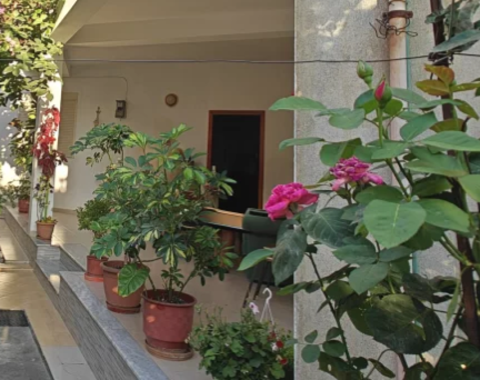 Villa for sale at Kodra e Priftit