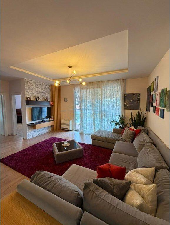 Shitet apartament 2+1 Gramoz Pashko Prane Fakultetit Ekonomik