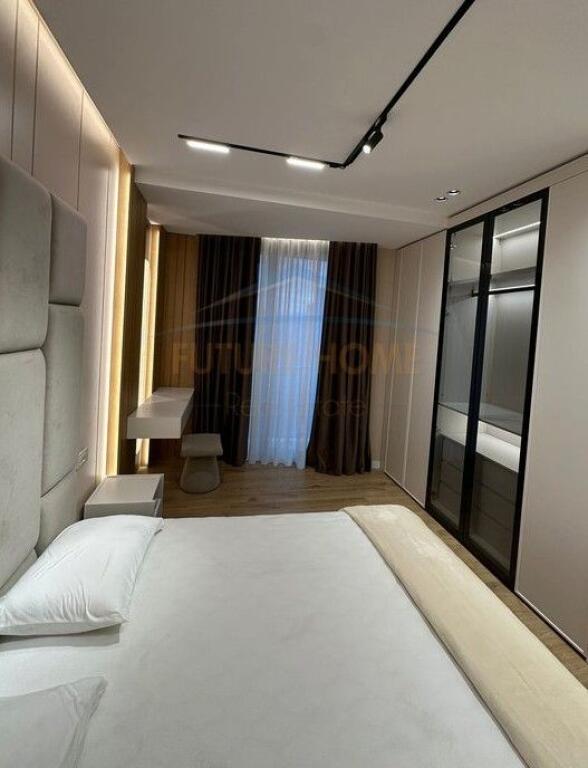 Shitet, Apartament 2+1, Golden Tower Residence, Rruga Mine Peza.