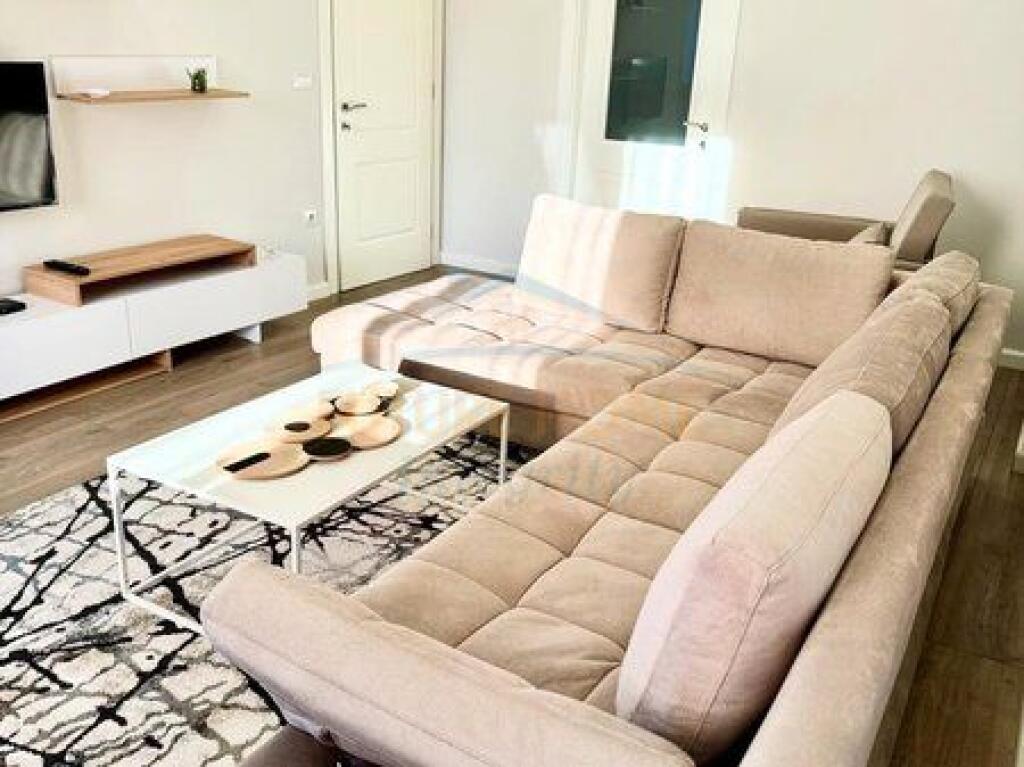 Shiten, 2 Apartamente 1+1, Vasil Shanto, Tiranë.