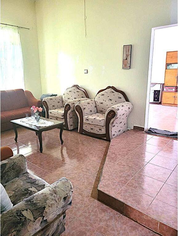 Shitet shtëpi karakteristike 2-katëshe në Berat