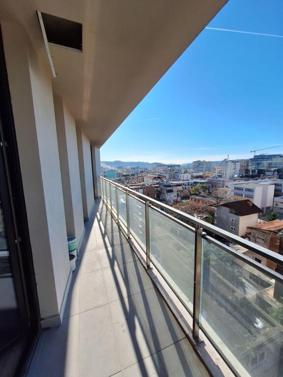 Apartament 2+1+Post parkimi për Qira në Rrugën Mine Peza, në Golden Tower Residence !!