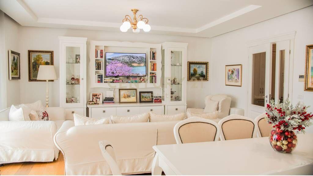 SHITET APARTAMENT SUPER PREMIUM – LIQENI ARTIFICIAL, NGJITUR ME KOPSHTIN ZOOLOGJIK 620,000 € Sip. Totale  200m2