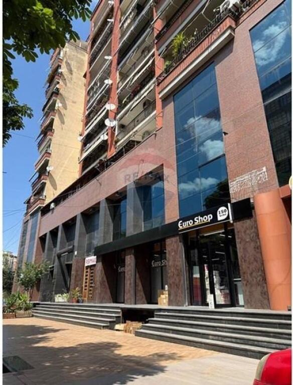 OFFICE FOR SALE AT THE AMERICAN EMBASSY!