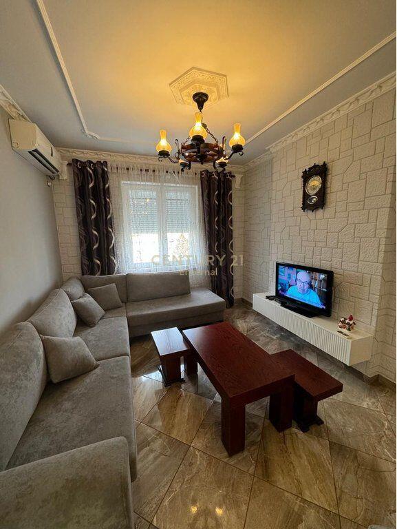 Apartament me qira 2+1+2 Bllok