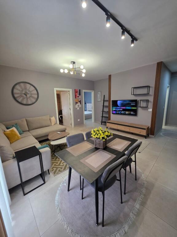 Apartament me qera - Kopshti Botanik