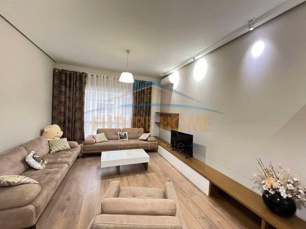 Qera, Apartament 1+1, Kopshti Botanik, Tiranë. 600 €