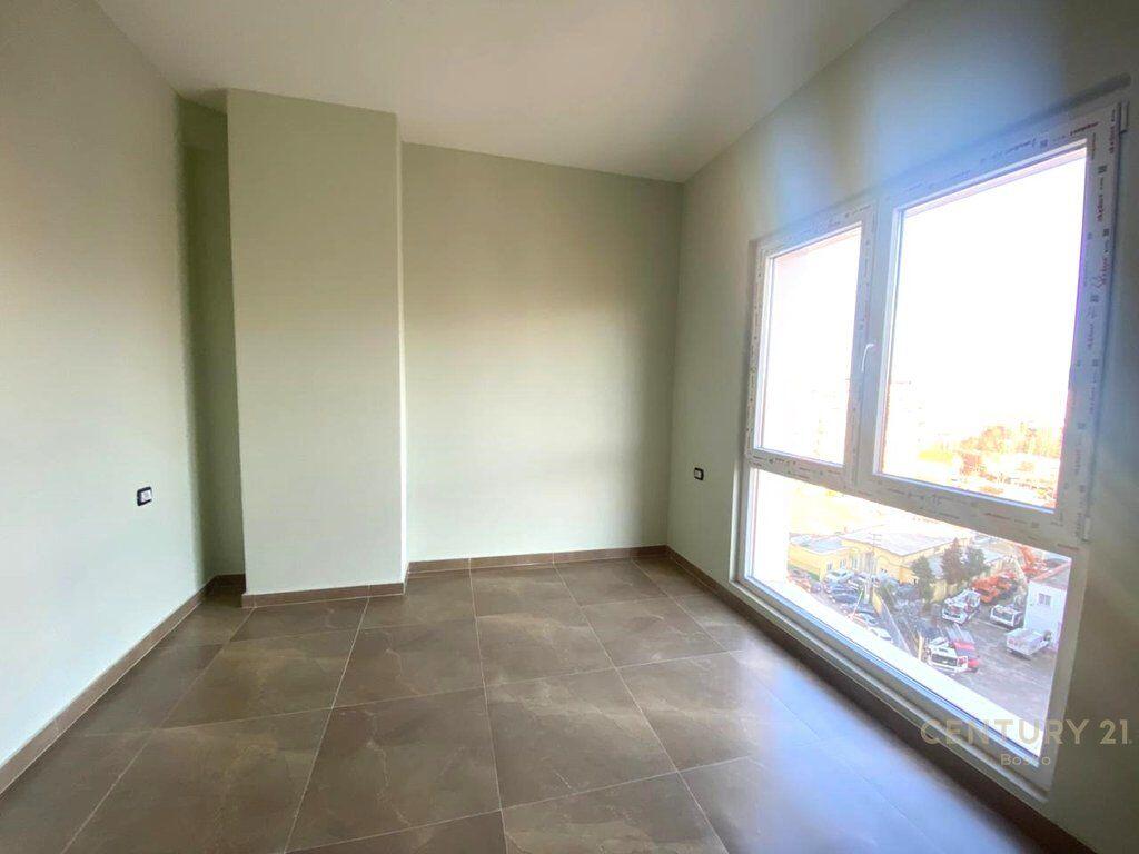 Apartament 2+1+2 Zyra ose Banim, Zogu i ZI