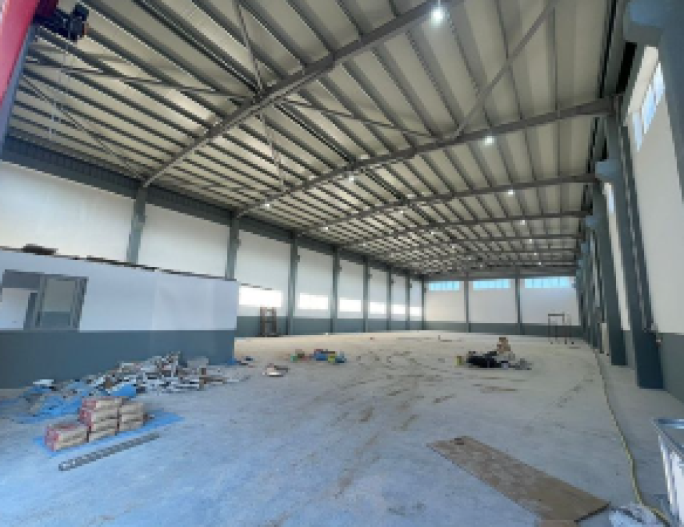 🏭 INDUSTRIAL WAREHOUSE FOR RENT – VORË