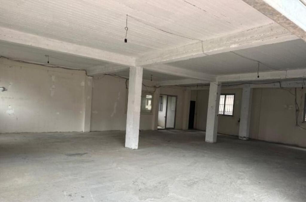 WAREHOUSES FOR RENT 260 M2 TIRANA-DURRES HIGHWAY 70,000 LEKE