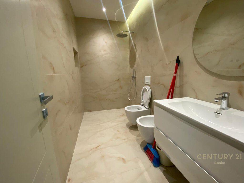 Jepet me Qera Apartament 2+1+2 , Zyra ose Banim , Zogu i Zi