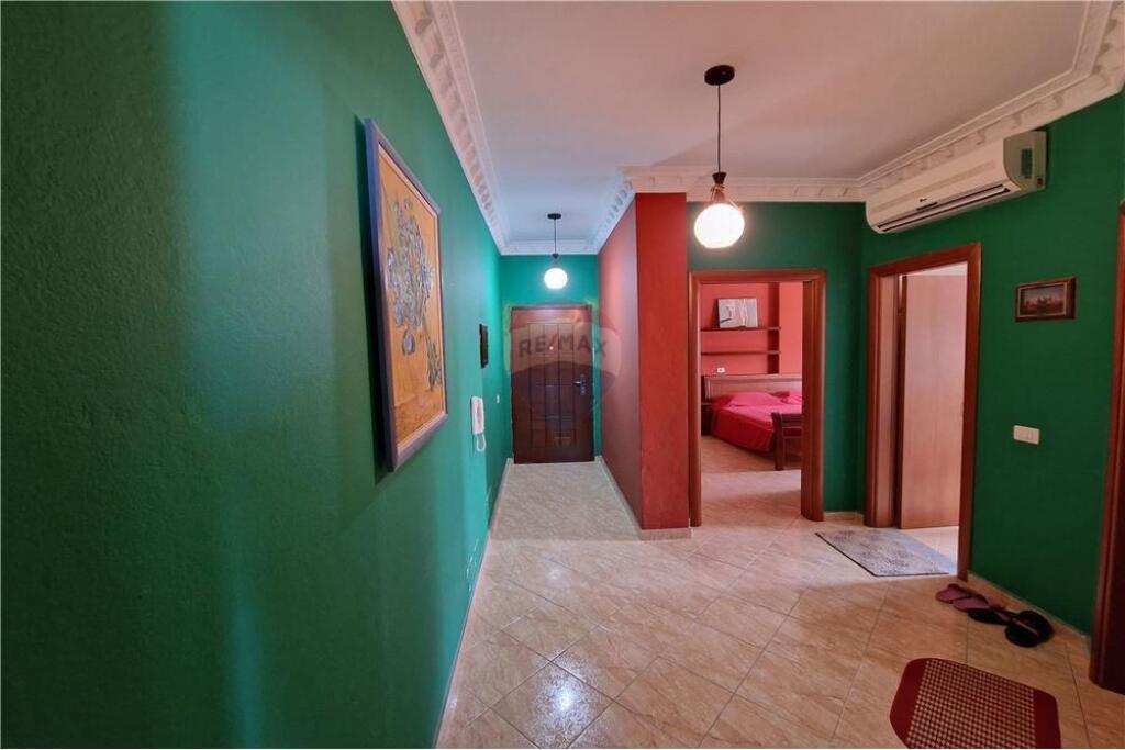 Apartement 2+1 me qira ne Lungo Mare,vije e pare