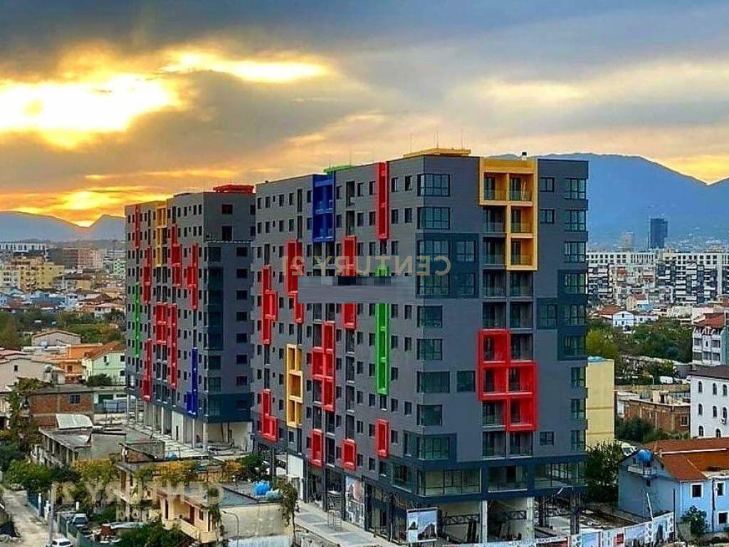 VENDESI APPARTAMENTO DELUXE 2+1+2+2 Posti Auto