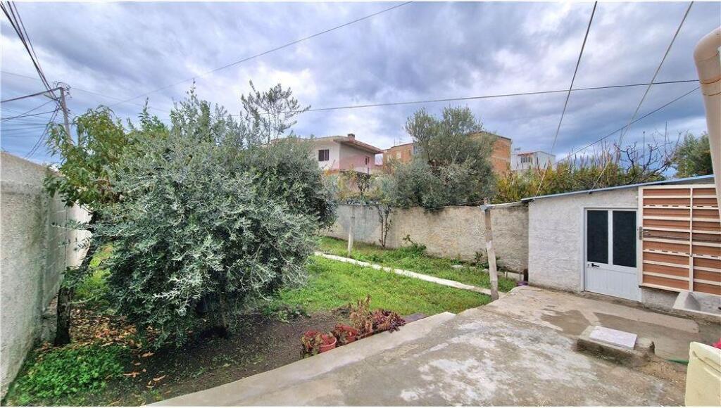 Private house for sale in Vlore