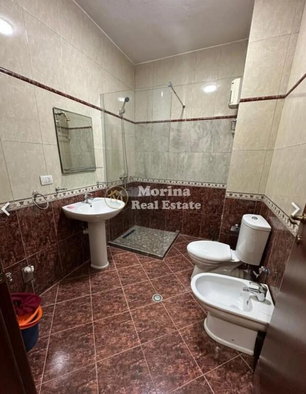 Affitto | Appartamento 2 + 1 | Comune di Parigi | 650 €/mese