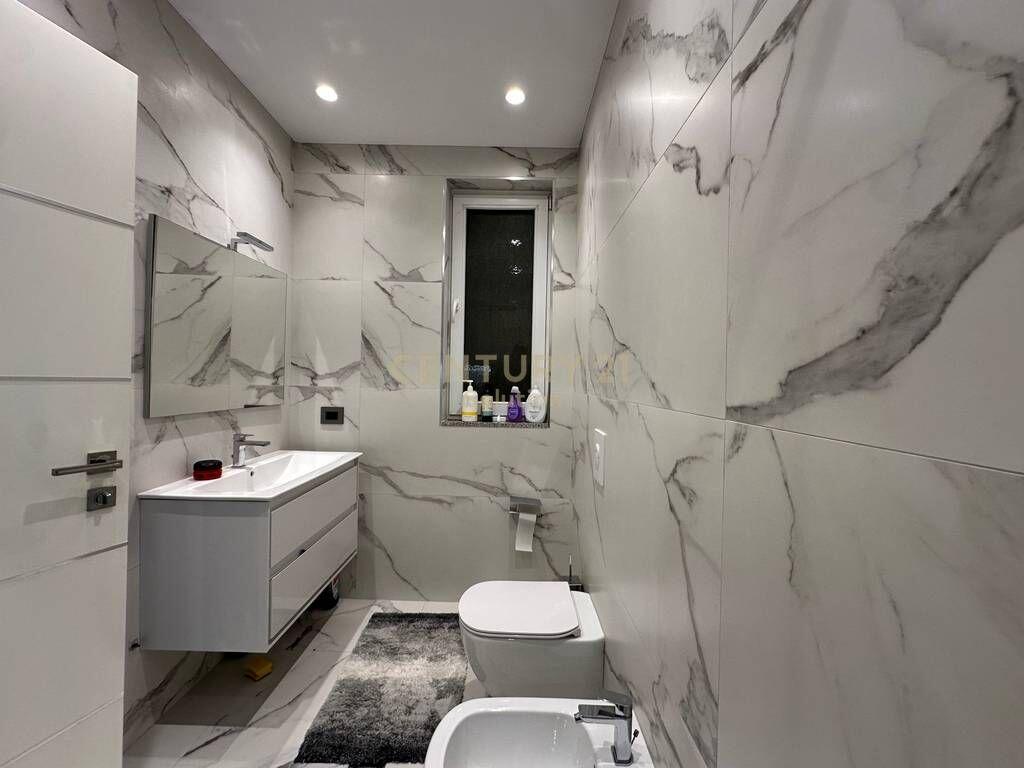 Appartamento 3+1+2 in vendita vicino a Villa L, Astir