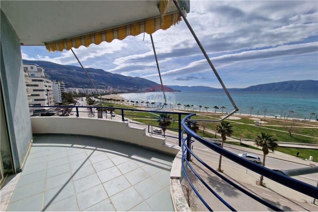 Apartement 2+1 me qira ne Lungo Mare,vije e pare