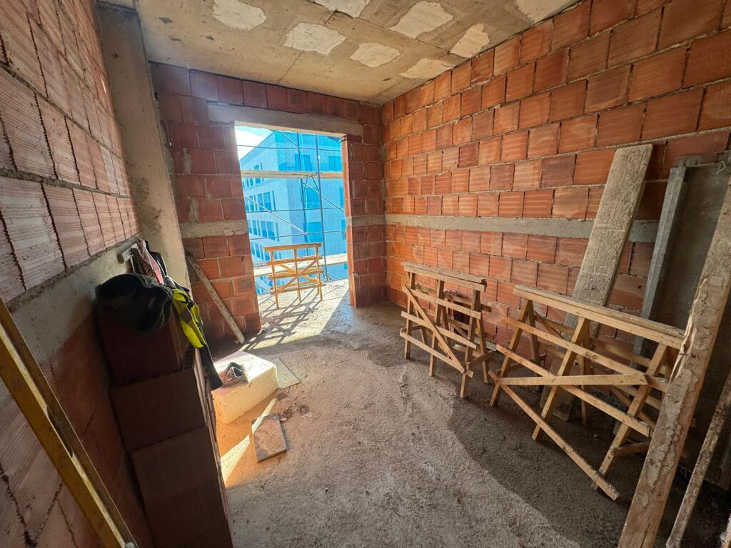 🏡 OKAZION SHITJE – ISH FUSHA E AVIACIONIT💶 Çmimi total: 165,200 € (1,400 € / m²)