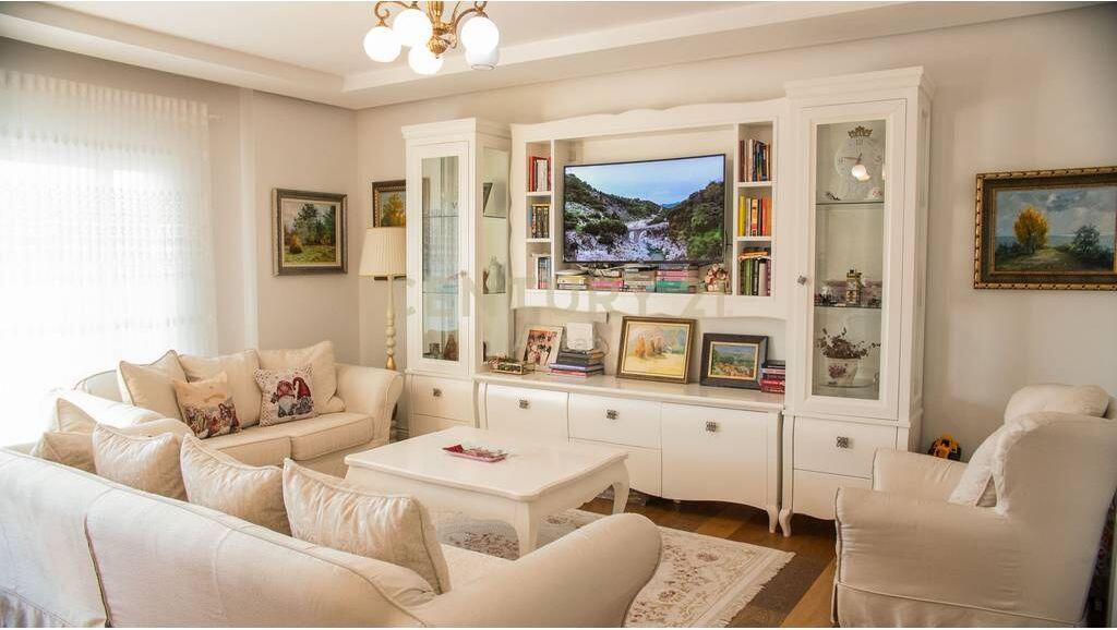 SHITET APARTAMENT SUPER PREMIUM – LIQENI ARTIFICIAL, NGJITUR ME KOPSHTIN ZOOLOGJIK 620,000 € Sip. Totale  200m2