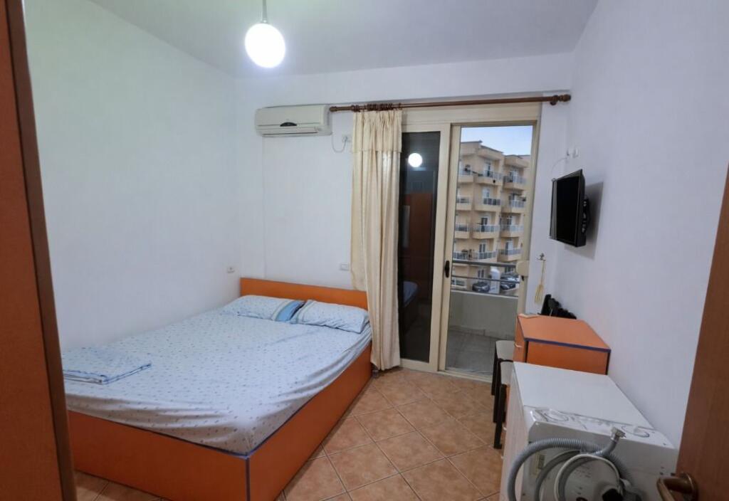 Për Shitje – Dy Studio të Mobiluara Ngjitur në Orikum | Mundësi e Shkëlqyer Investimi