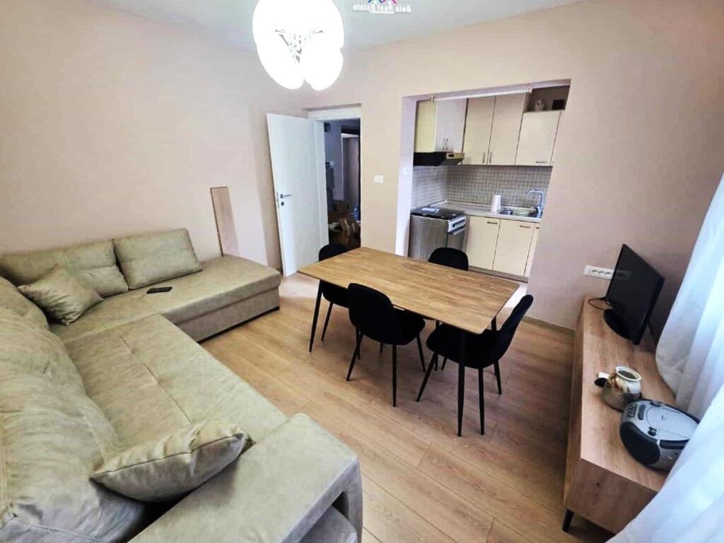 Appartamento In Affitto 1+1 A Myslym Shyr (ID B211408) Tirana