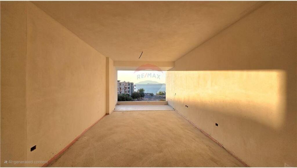 🏢 Apartament 2+1+2 për Shitje – Lungo Mare, Vlorë