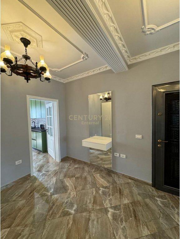 Apartament me qira 2+1+2 Bllok 850 € /Muaj Sip. Totale  75m2