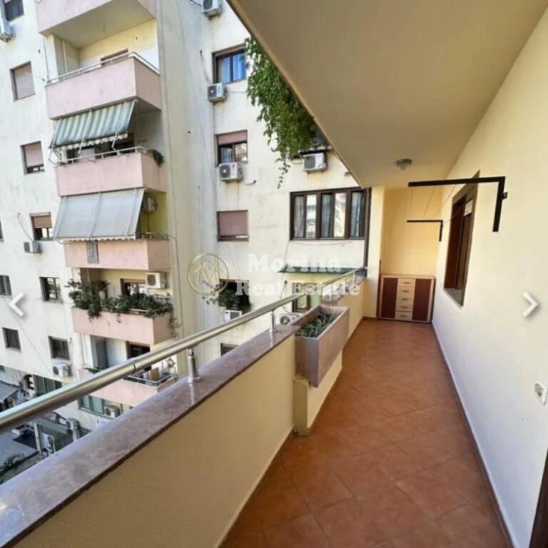 Affitto | Appartamento 2 + 1 | Comune di Parigi | 650 €/mese