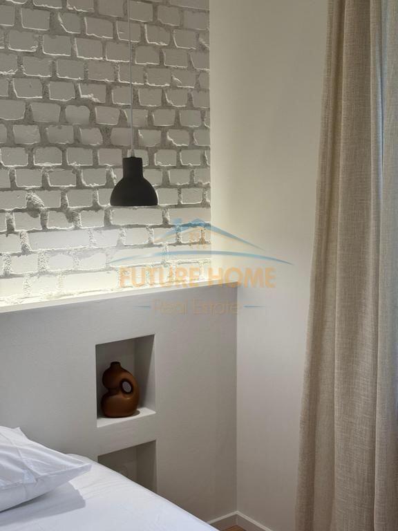 Qira, Apartament 2+1, Myslym Shyr