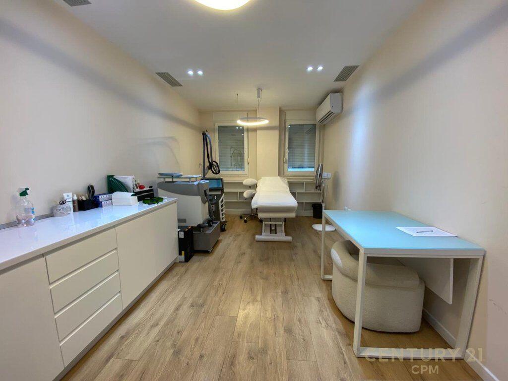 NE KOMUNEN E PARISIT JAPIM ME QIRA AMBIENT PER KLINIKE