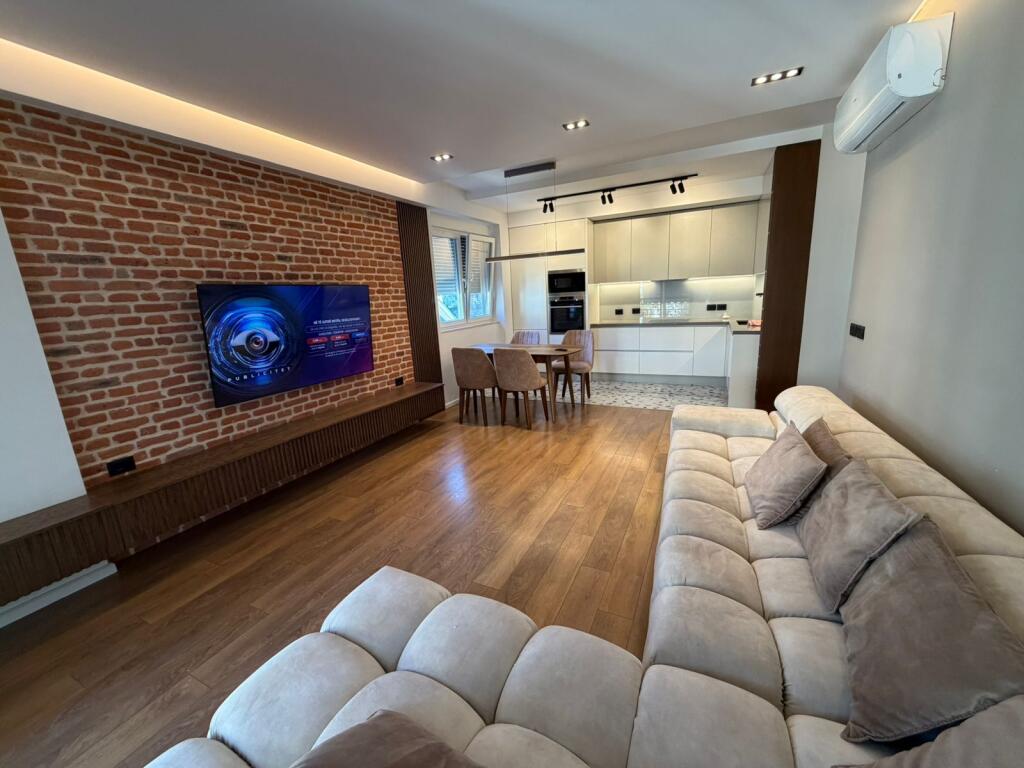 APARTAMENT 2+1+2 TUALETE ,FZ CONSTRUCSION/LIQENI I THATE!