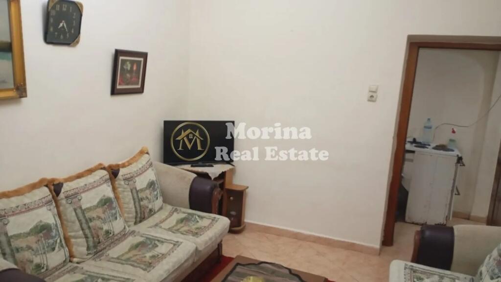 Affitto | Appartamento 1 + 1 | Kinostudio | 353 €/mese