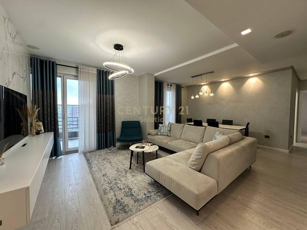 Appartamento 3+1+2 in vendita vicino a Villa L, Astir