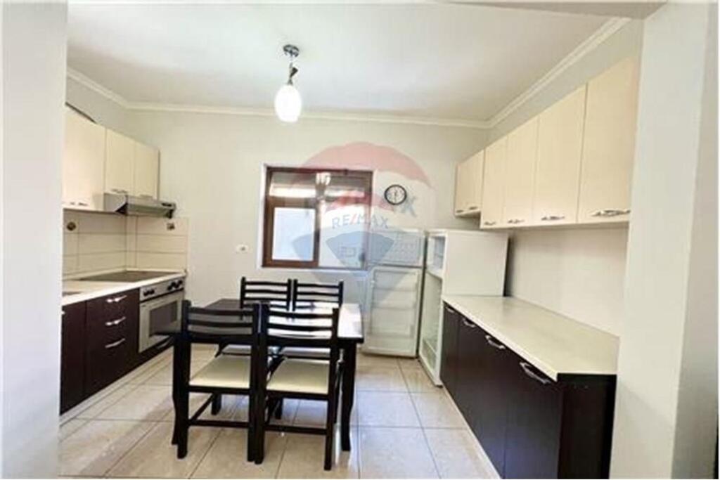 APARTAMENT 1+1 ME QIRA, TEK MEDRESEJA  !