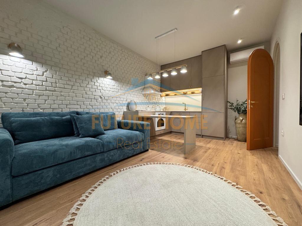 Qira, Apartament 2+1, Myslym Shyr