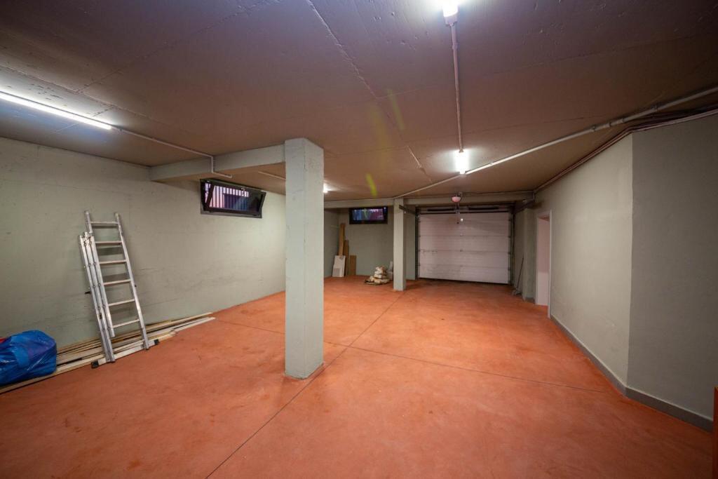 JEPET ME QIRA VILE INDIVIDUALE NE SAUK !