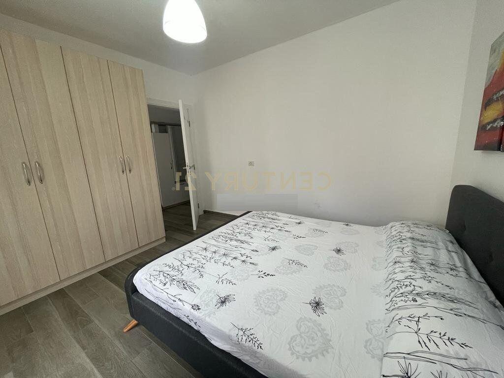 ALI DEMI, JAPIM APARTAMENT 1+1 PER QIRA!