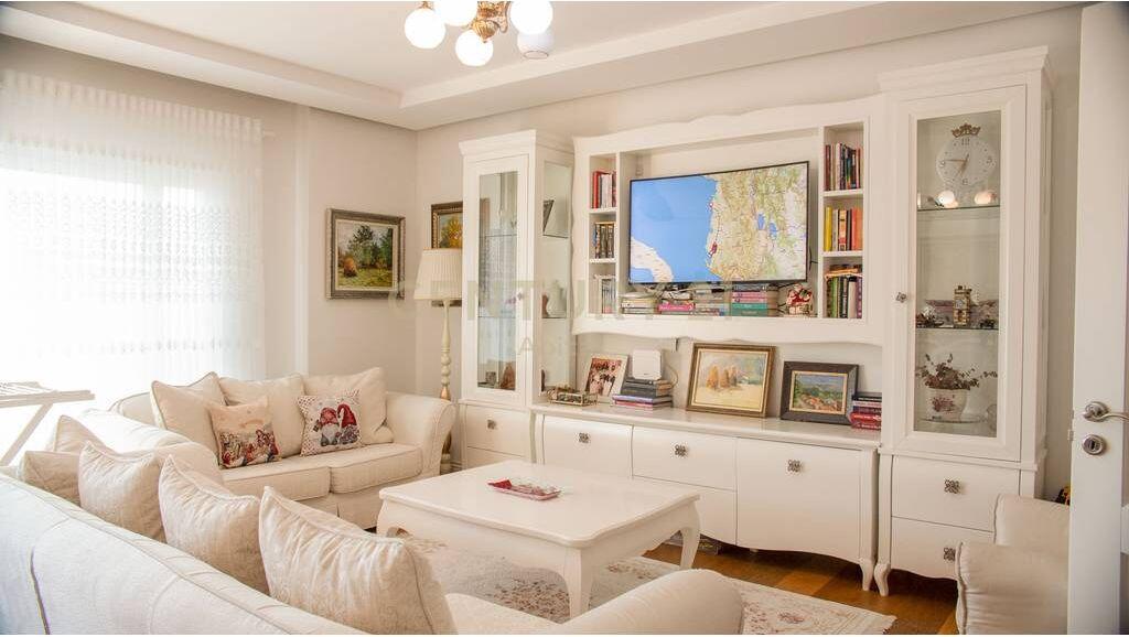 SHITET APARTAMENT SUPER PREMIUM – LIQENI ARTIFICIAL, NGJITUR ME KOPSHTIN ZOOLOGJIK 620,000 € Sip. Totale  200m2