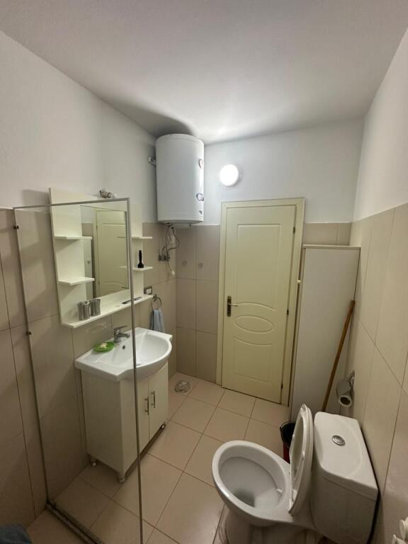 Apartament me qera - Porcelan