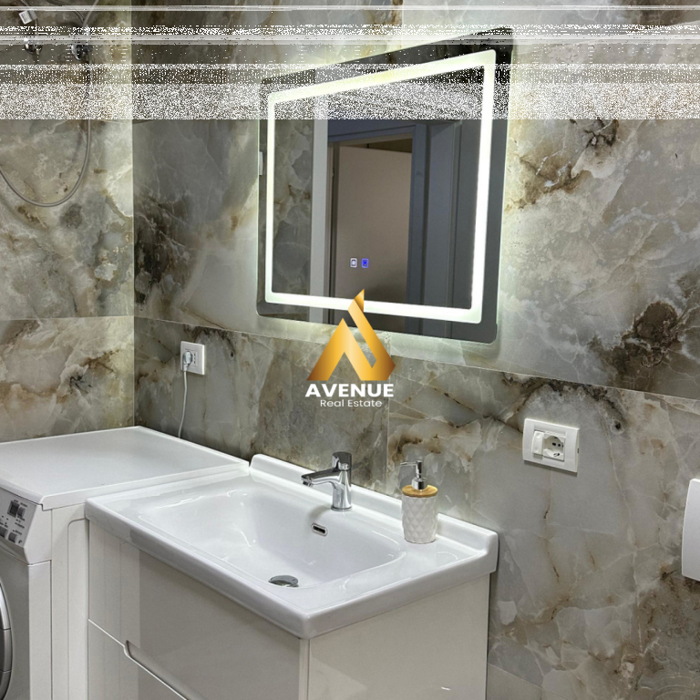 Jepet me qira apartament 2+1 luksoz –Sheshi Wilson, Tiranë