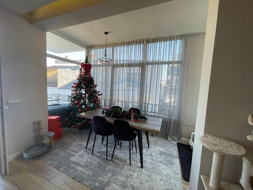 Shitet apartament 2+1+2 Kopshti Botanik