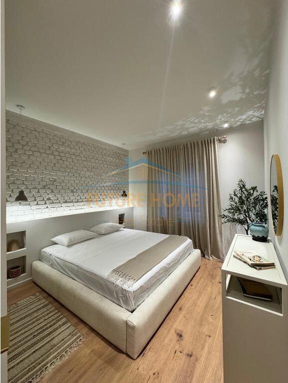 Qira, Apartament 2+1, Myslym Shyr