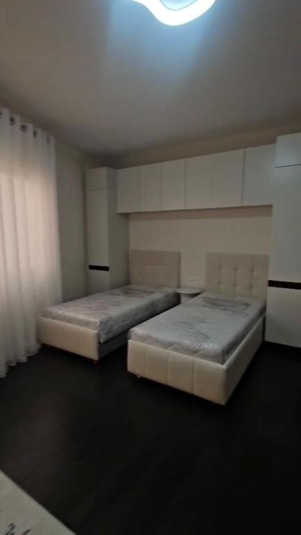 Qera, Garsoniere, Fakulteti Ekonomik