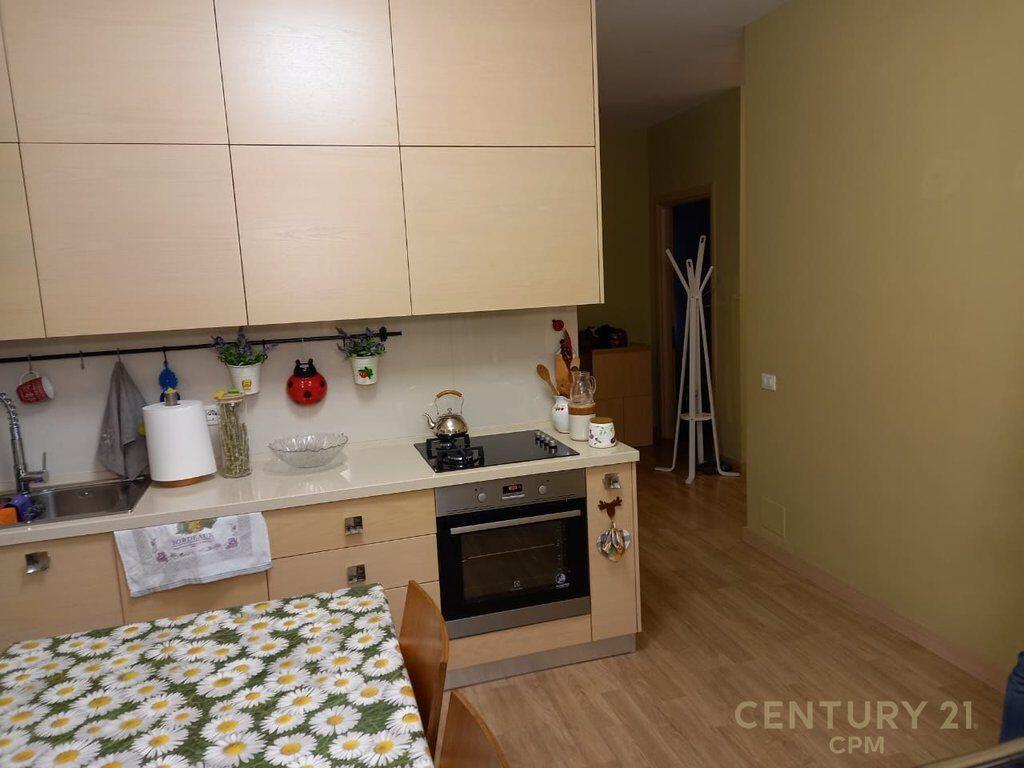 SHESIM APARTAMENT 2+1+2 NE ZEMER TE TIRANES!!