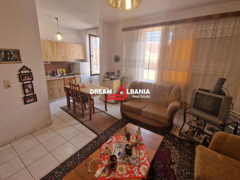 Apartament 2+1 ne shitje tek Komuna Parisit (ID 4129554)